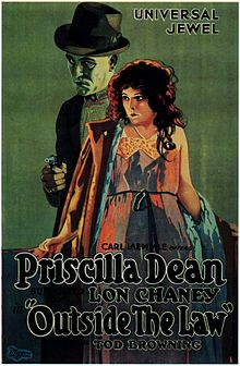 LeadingLadyFilm's tweet photo. 100 Years #lonchaney played a duel role in this excellent film. #artnothate https://t.co/vTncbPgewM