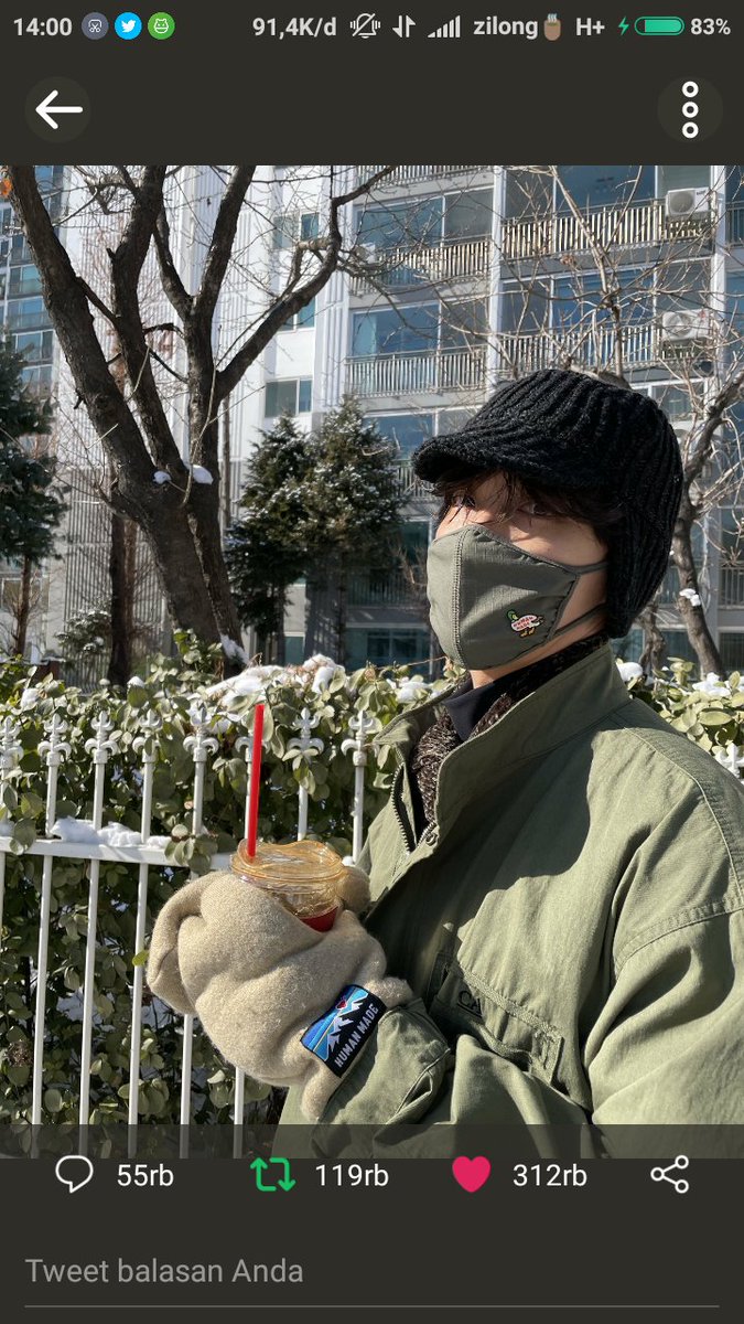 Zilaaa20's tweet photo. Ente sape ,rada jeykey rada hobi tolong gue rabun :(

#whoareyou https://t.co/aXTEiMfx1m