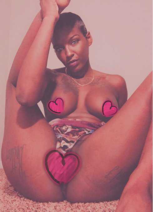 Can u keep a Secret 😇🤔? https://t.co/mYGtoW8Fii