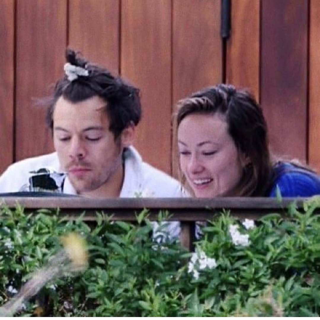 preeti_singh_HS's tweet photo. Cuties out in LA recently 

#HarryStyles #OliviaWilde #harryandolivia #wesupportharry #HARRYWEARAMASK #halivia https://t.co/9ckE9vt0Yc