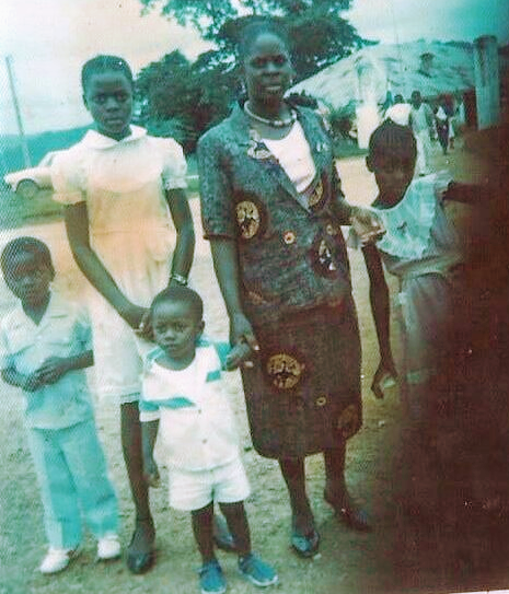 AscoNguemaNdong's tweet photo. Le sacrifice de ma mère
nouveau texte disponible dans mon blog.
https://t.co/kpF9exjLJg
#gabon #gabonblog #gabonblogging #lecture #littérature #oyem https://t.co/8qWXnNRAIA