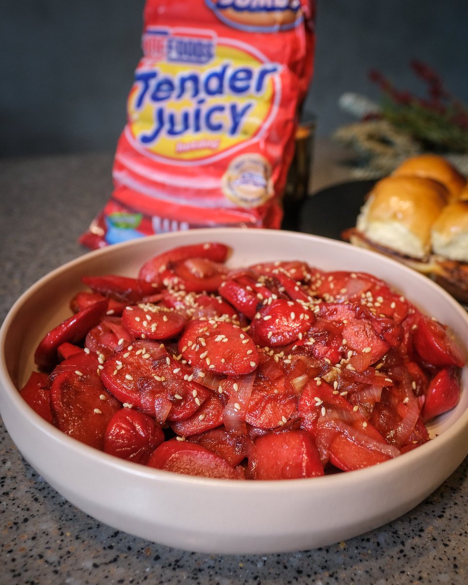 domdomroque's tweet photo. Saraaaaappppp!♥️ Swipe left sa pag kagat! 😂
.
.
.
@purefoods
#Purefoods
#TJHotdogs https://t.co/9wHUO4loDw