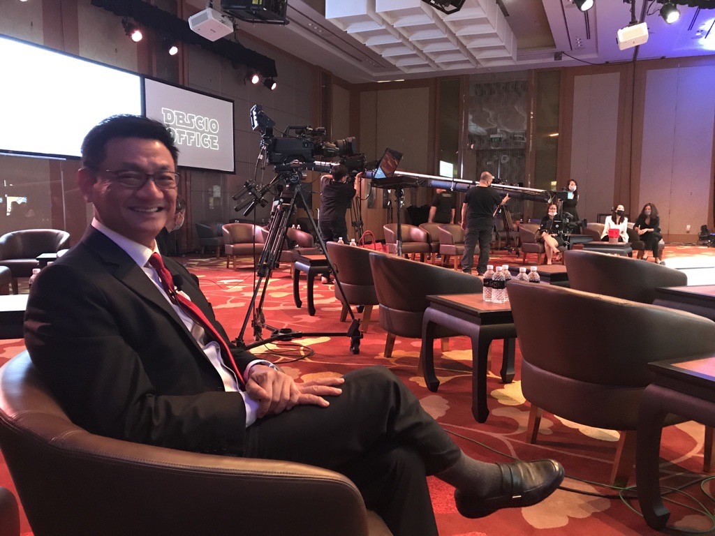 Dbs Bank On Twitter Our Chief Investment Officer Hou Wey Fook Is Getting Ready For The 1q21 Market Outlook Client Webinar With Some Exciting News To Share Dbscioinsights Dbsbarbellstrategy Dbsidea Https T Co Tjpsivbzqr