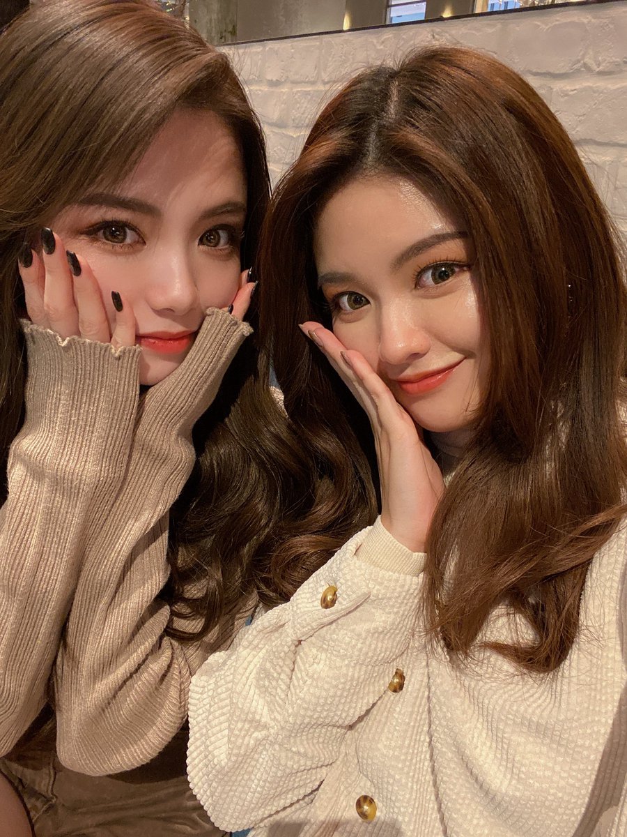 1112Miyu's tweet photo. 昔から似てるって言ってもらえます👭

こまったね☺️爆笑 https://t.co/ZkMNh3qm3S
