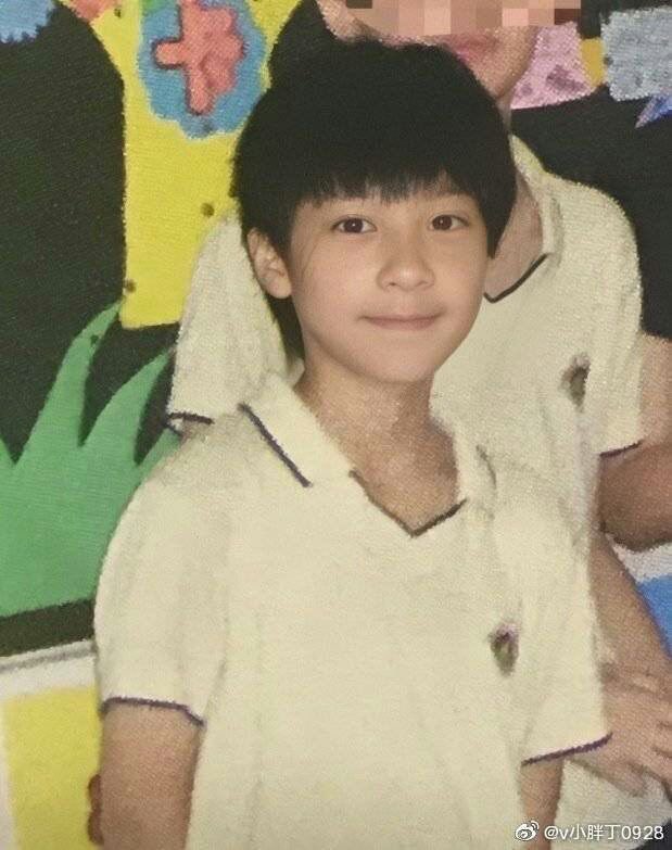 เห้ย ไอ่เด็กนี่มันหล่อแต่เด็กเลยว่ะ !!