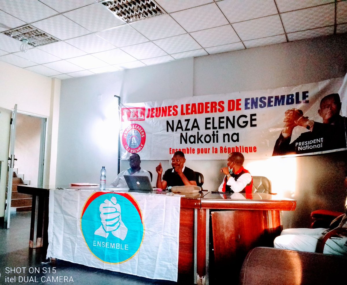 JeunesJel's tweet photo. La réunion d'accueil et de mise en place du nouveau comité exécutif de Jeunes leaders de Ensemble pour la République parti cher au Président @moise_katumbi, nommé... (06 Janvier 2020) @SalomonKalonda @OlivierKamitatu @Franciskalombos @abelamundala @wembi_steve  @AristoteMazaba1 https://t.co/PbLsPZR2K8