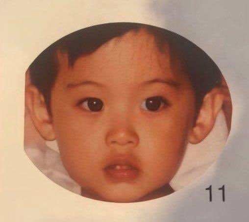 ไม่มีคนนี้ไม่ได้เลย ยิ้มห้องสมุด ปากเป็นรูปข้าวปั้น ( '🍙' )