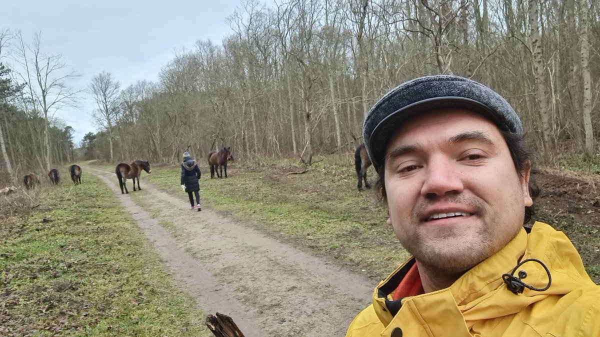 veganstijn's tweet photo. Genoeg bewegen en goed slapen maar vooral ook gezond eten maakt het dat we sterker zijn dan virussen. Die zoutoplossing die in de injectie zit waarover ik eerder vertelde dat mensen met kanker zich inspoten met zoiets blijkt mensen te versterken .. https://t.co/pjJbE8ZE4v