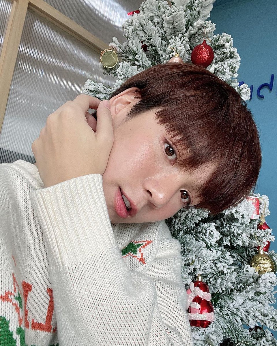 YoomeeLR's tweet photo. ㅤ 　
           ઇ 𝙴𝚗𝚎𝚛𝚘 𝟶𝟺 ઉ ㅤ
ㅤㅤ
          ❛  adiós pinito. ❜
    
ㅤㅤㅤㅤ                  ⤹⛤̥˖.*₊˚꒰ —via instagram —

ㅤ https://t.co/M0RDETvhXG