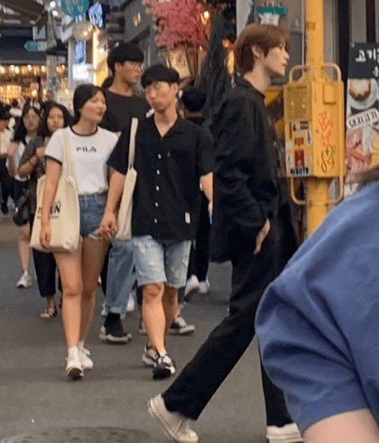 ยกให้เป็นรูปพรีเดที่แตกแตนมาก เท่เกินเรื่องมาก ผัวทั้งคนพี่คนน้อง ผัวแบบไม่มีอะไรกั้น ผัวกระทั่งท่าเดินล้วงกระเป๋า