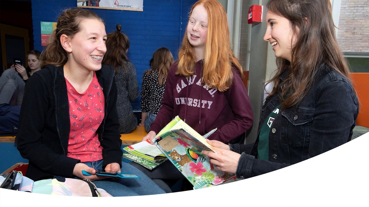 Jongeren hebben het lastig tijdens de #coronacrisis. Daarom wordt er geld beschikbaar gesteld voor gemeenten om jongeren in hun regio te ondersteunen met <a href="/mdt_nl/">mdt_nl</a>. Werk je bij de gemeente, welzijnsorganisatie of MDT-organisatie? Meld je dan aan! bit.ly/3bi4vCu