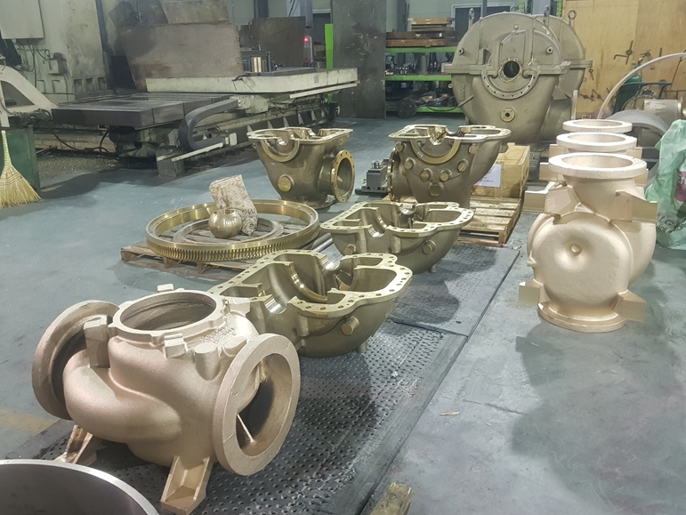 What's the Difference Between Investment Casting and Sand Casting?