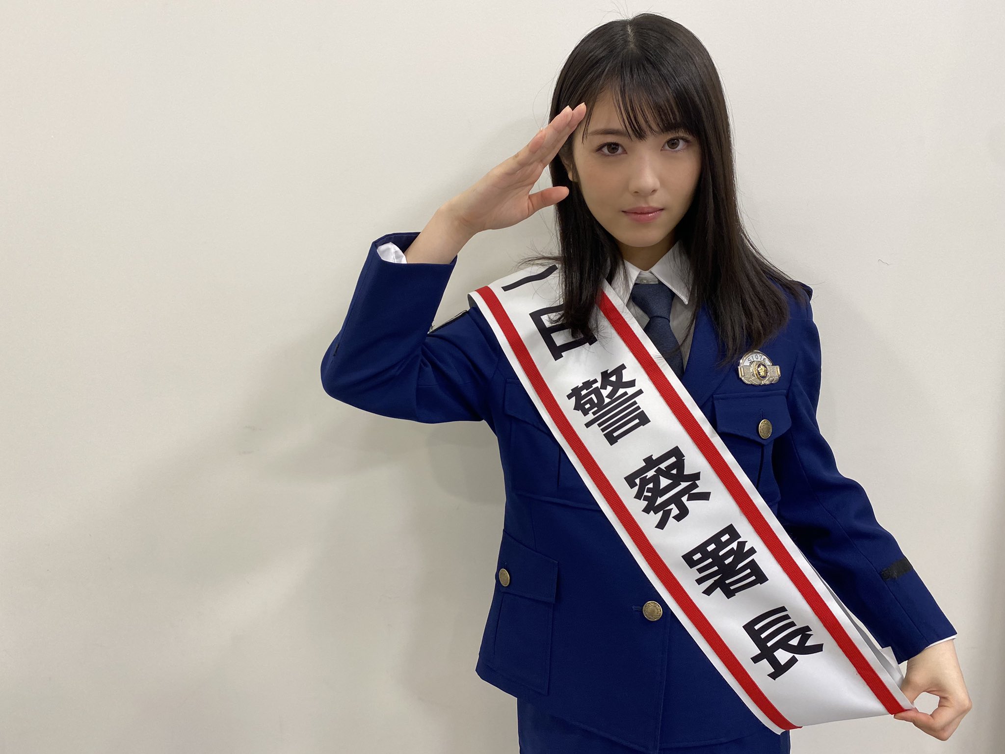 浜辺美波 警察官募集ポスター 浜辺美波 画像 / 情報 【非公式】 on X: 