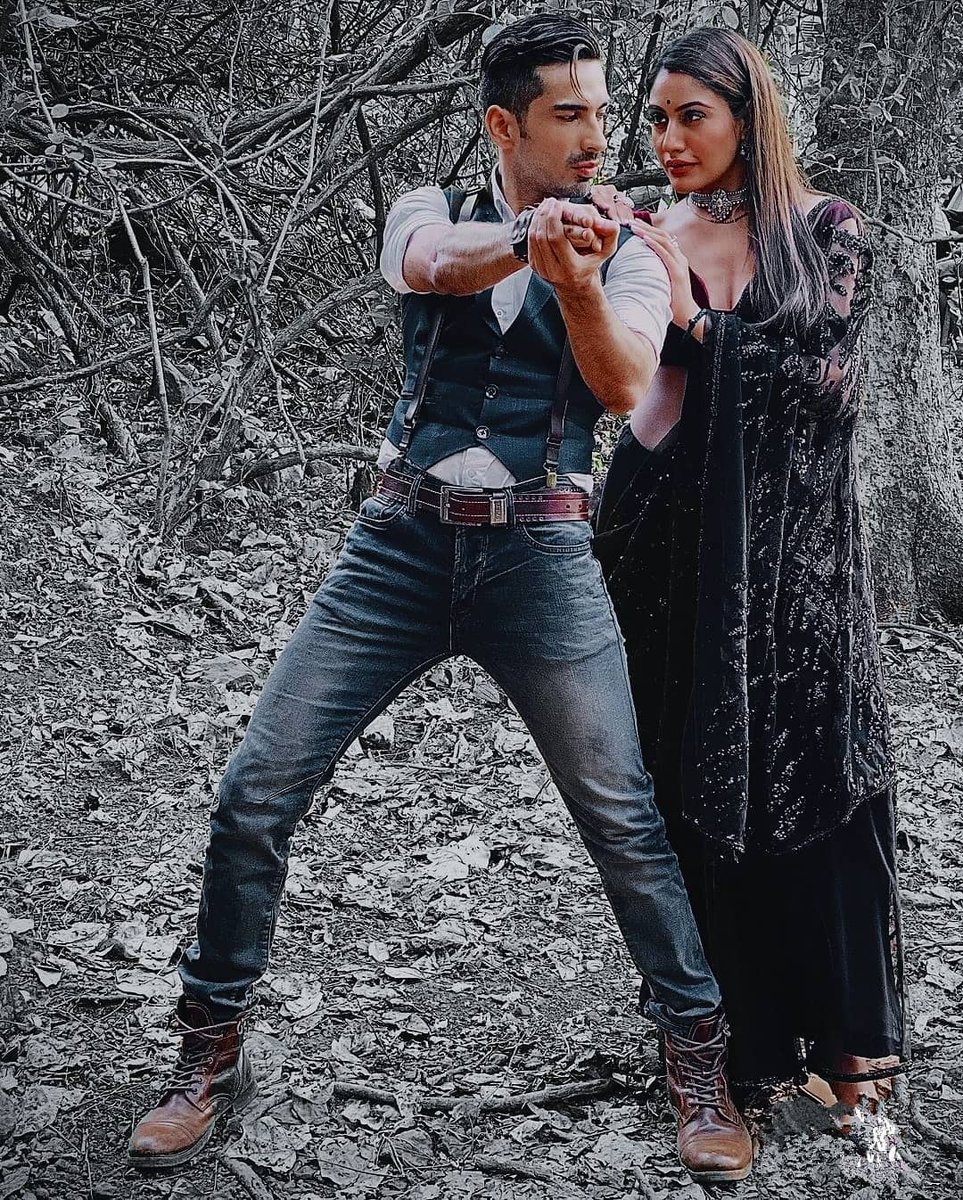 MohitSyndrome's tweet photo. Action Film Poster 💥💥💥 

#MohitSehgal #SurbhiChandna #Naagin5 #Surhit #Jani #Jai #Bani @itsmohitsehgal @SurbhiChandna https://t.co/FuTCNP24f4