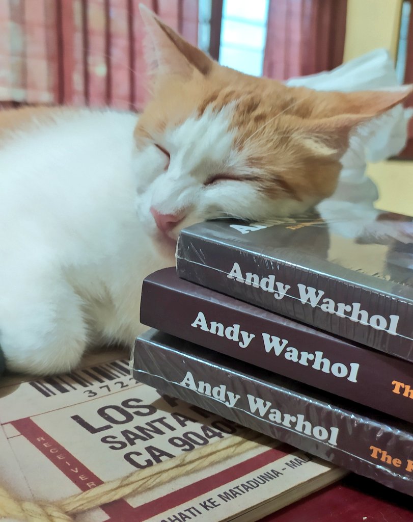 SeniBuku's tweet photo. @bukuakik @Shakespeare_Co @strandbookstore @AtlantisBooks Absen https://t.co/VmVKxjAEH8