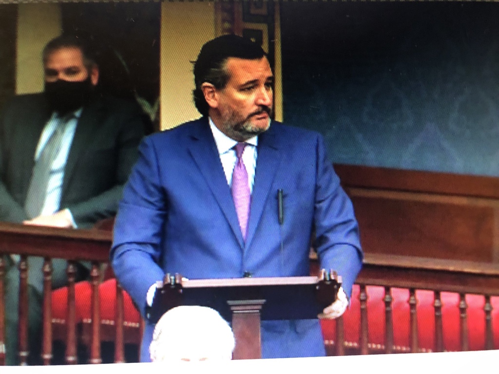 Ted Cruz looks like Shia LaBeouf method acting an ashamed bootlegger. https://t.co/UyOoHH6w7A