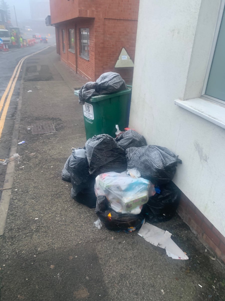 iztucks's tweet photo. @coventrycc @live_coventry start of day 3 after numerous messages and calls to council to please remove rubbish is remains 😫😫😫 https://t.co/TTwm4jNqzp