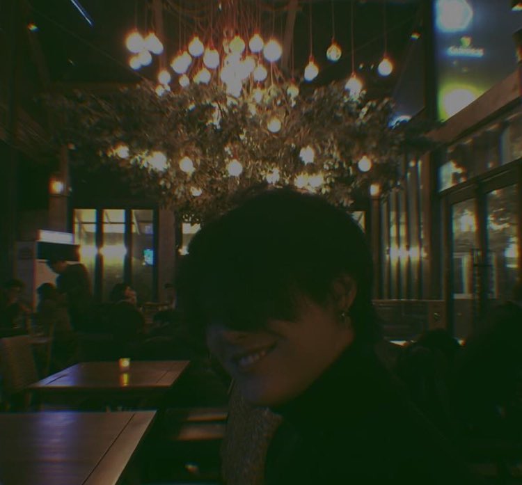 are you a MOODZ or are you someone who wants to stan WOODZ but is lost with who to follow or where to look for updates because of the amount of contents he releases? fret no more. buckle up, this thread will be a guide on who and what accounts you should follow!