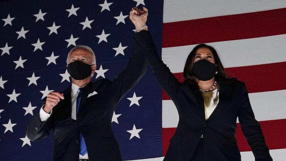 #BREAKING: Congress officially certifies President-elect Biden and Vice President-elect Kamala Harris's election victory despite rioters storming the Capitol hill.cm/aKMBpXT