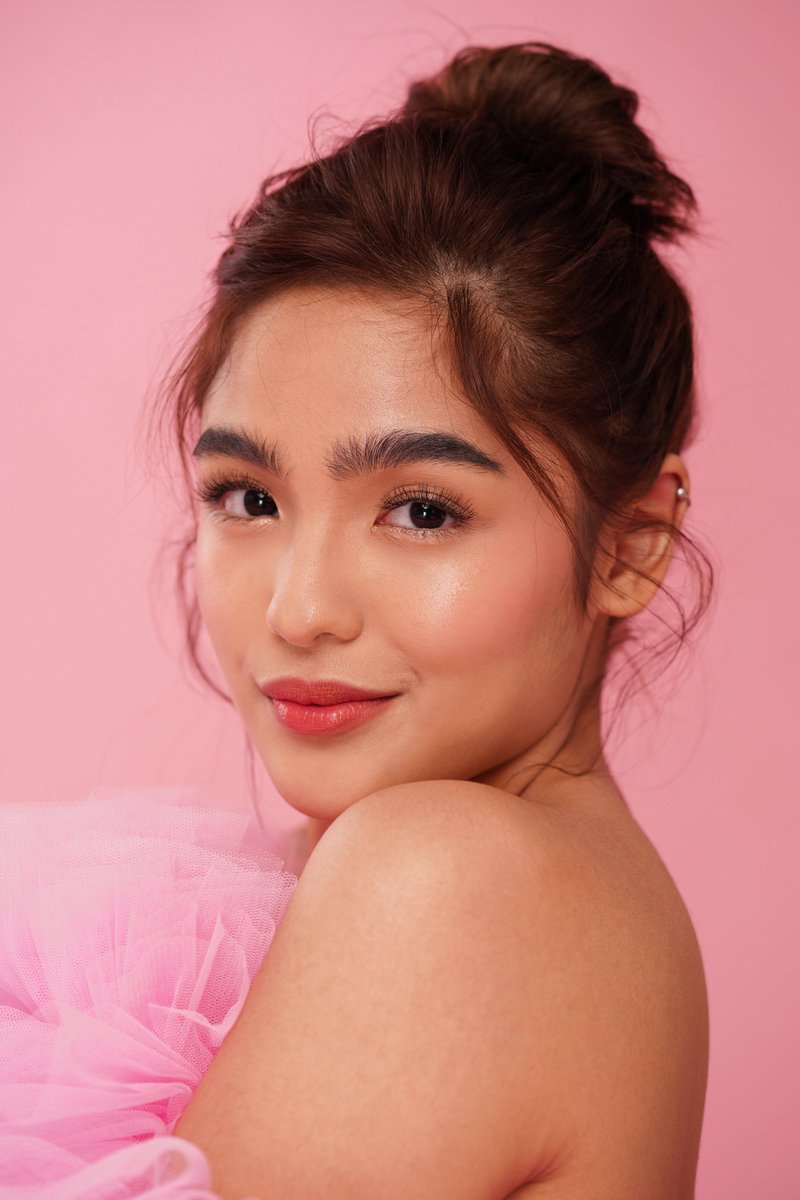 brilliantskinph's tweet photo. The Faces of Brilliant. ✨

#BrilliantSkinEssentials 💎 https://t.co/gV9yW18Pk5