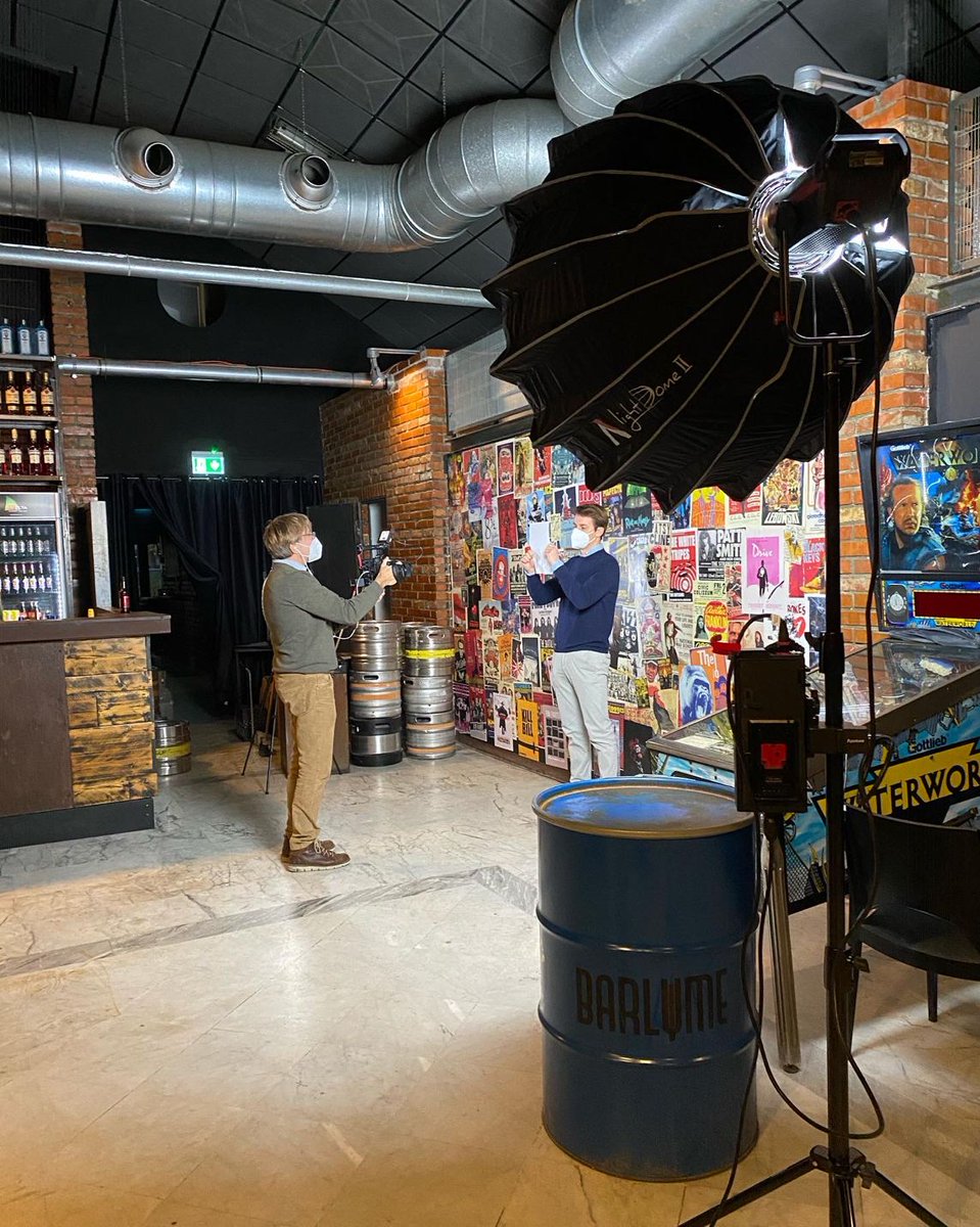 StoneCash_net's tweet photo. Do you know what backstage pictures mean? 📸🎥 A new video is on its way, get ready!!😜
#shootingday #backstage #stonecash #jointhecommunity #smartfair #livepage #visualizer #stoneindustry #marble #granite #machinery #tools #digital #digitalise #b2b #business https://t.co/HPrOSZVqqv