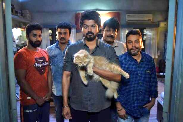 i_amVICKY's tweet photo. Thalaivar Nala Current la irukaruu🥳💥💥
#MasterPongal #MasterFilm https://t.co/9mF89RdSzY