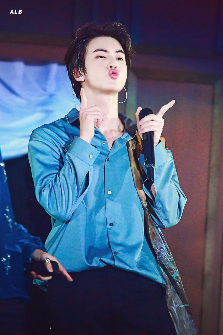 SOEKJIN'S INSANE DUALITY: A THREAD..................................... @BTS_twt  #Jin  #Soekjin  #KimSoekjin