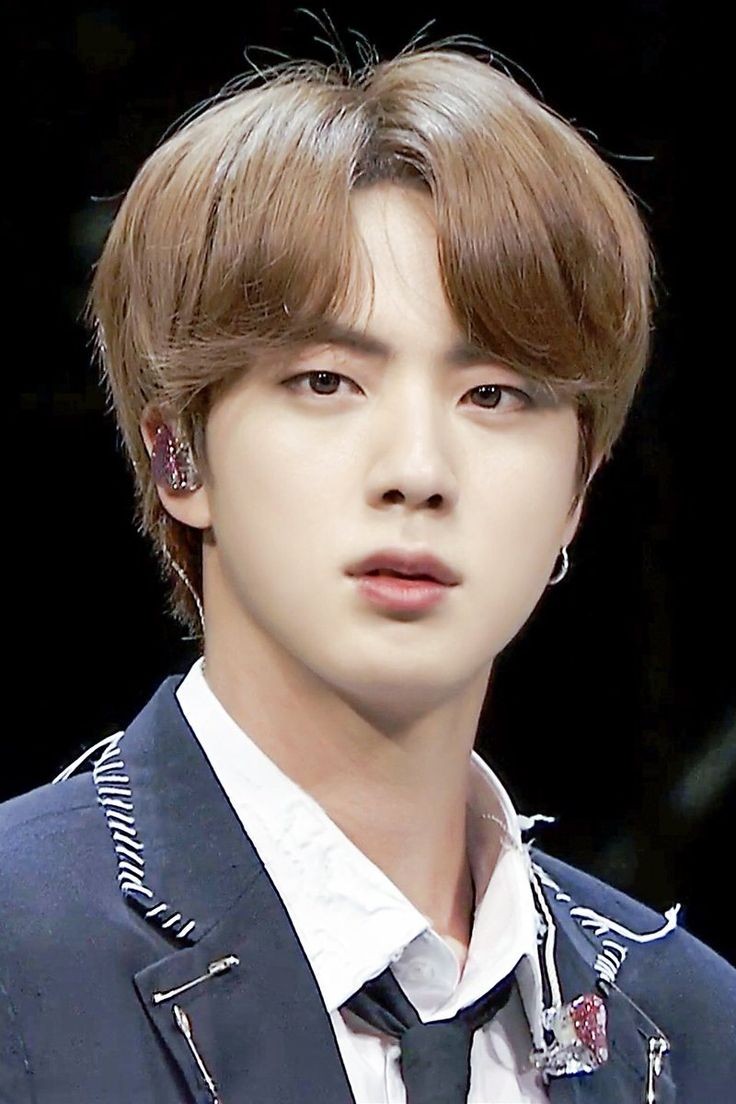 SOEKJIN'S INSANE DUALITY: A THREAD..................................... @BTS_twt  #Jin  #Soekjin  #KimSoekjin
