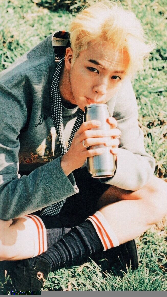 SOEKJIN'S INSANE DUALITY: A THREAD..................................... @BTS_twt  #Jin  #Soekjin  #KimSoekjin