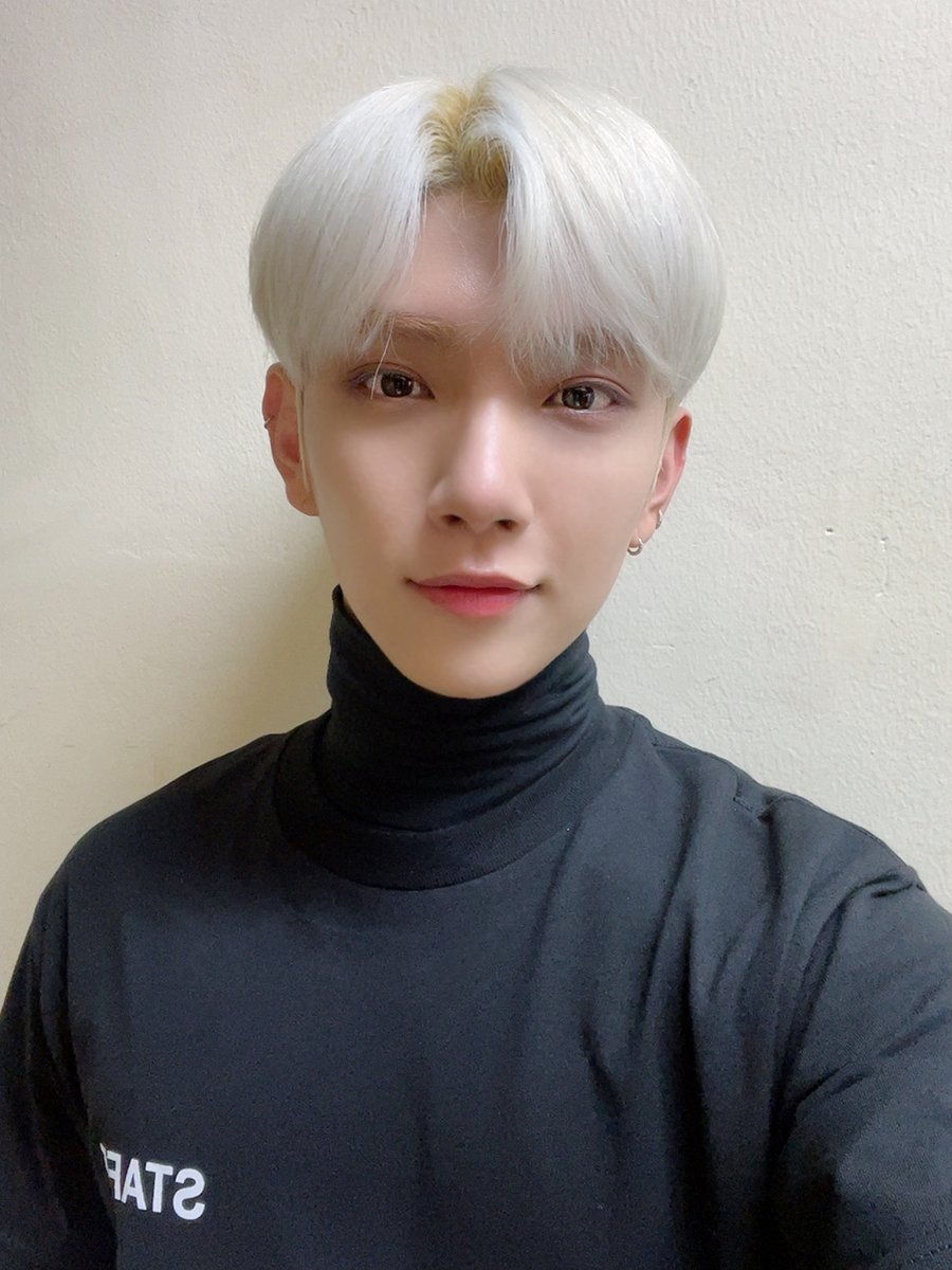 pledis_17 tweet picture