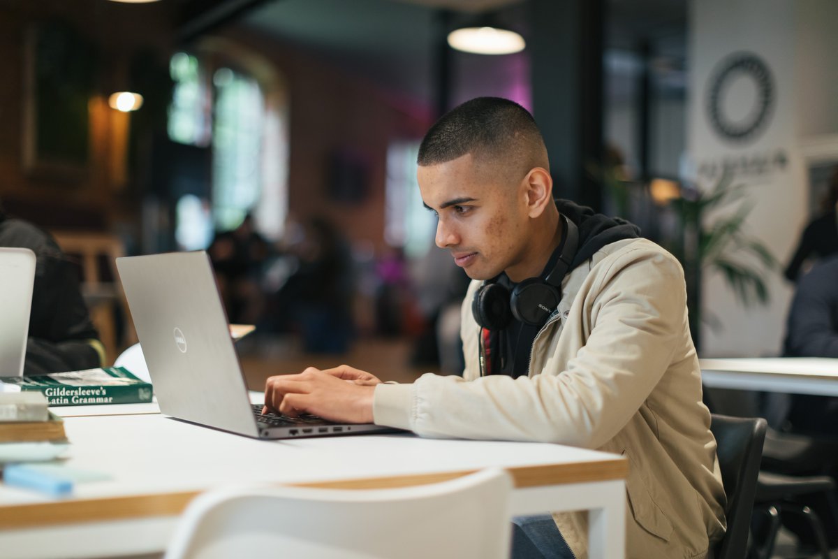 With schools closed again for the foreseeable future, don't forget that we have loads of free resources (subject-specific and more general) on our website to help you explore!⁠ 

Check out bit.ly/digitalresourc… and bit.ly/oxsubjectresou… for ideas 💻