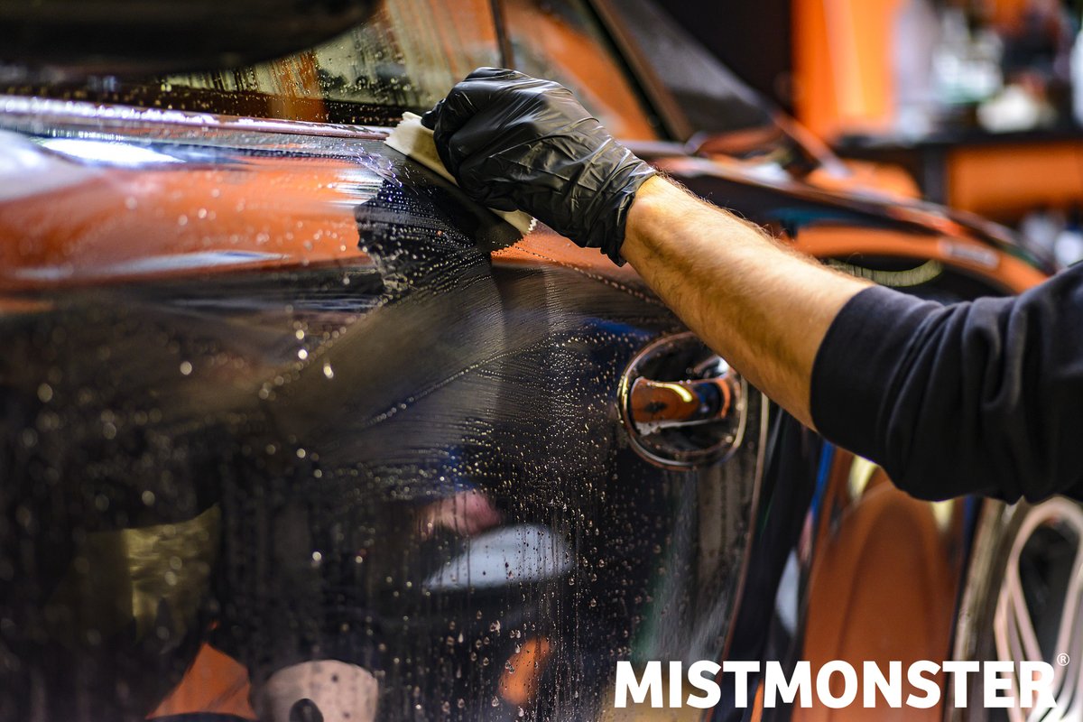 Ook car detailing specialisten zijn steeds vaker de dupe van inbrekers. Ze installeren mistgeneratoren om te voorkomen dat de auto's van hun klanten worden gestolen.