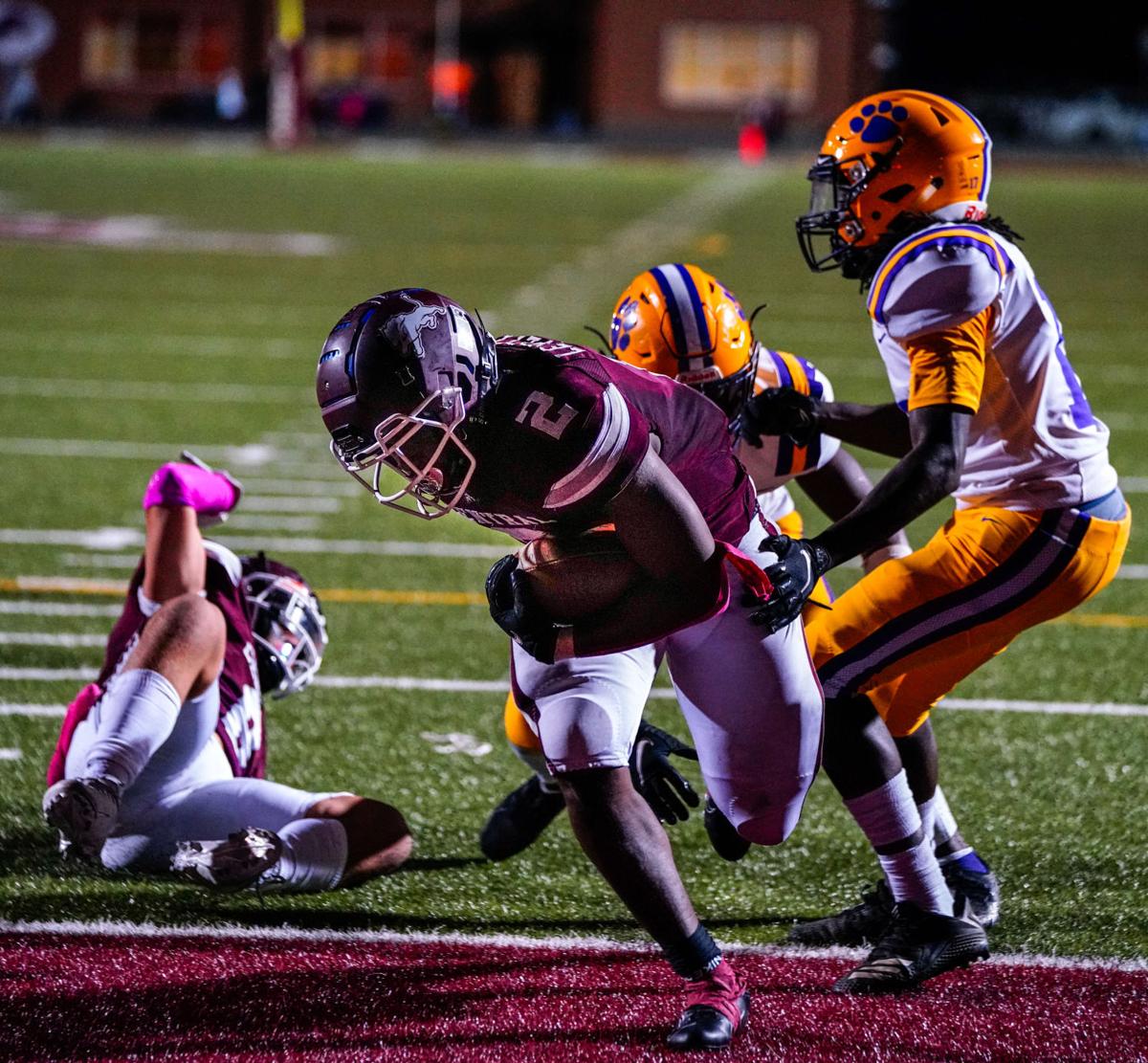 NwGaFootball's tweet photo. College Recruiters:

Tough year for the 2021 guys:

Top 5 NwGa POY Finalist still uncommitted:

@cadepeterson10 
@deucelevett 
@tidwell_dante 
@javinwahtley6 
@LHolloway312 

All big time players that could help a program. Get that package together for them! https://t.co/XkgrdZmT0f