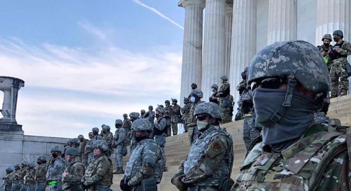 This is what the US Capitol looked like during the #BLM protests.
#TrumpRally