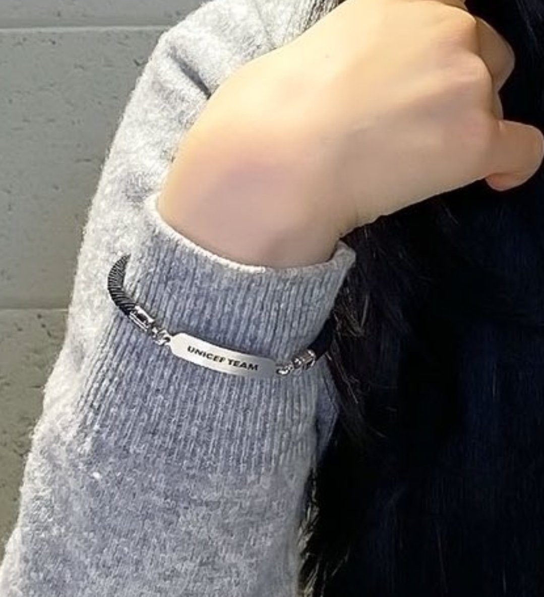 K 🫧 on X: Isa is wearing a UNICEF team bracelet. This campaign