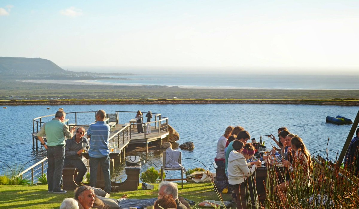 Join us for laid back family friendly #outdoor food nights at Cape Point Vineyards.  Thursdays and Fridays from 3:00 - 8:O0pm.    To help us keep you safe please book in advance:  cpv.co.za/visit-us/court…