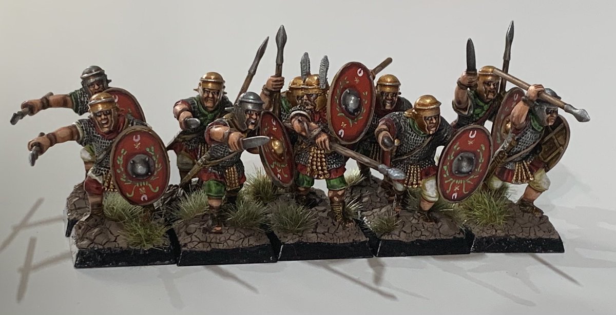 oxymandiasCDO's tweet photo. #Roman auxilia from @WarlordGames finished today. Aiming to get a Roman century painted for #warlordsoferehwon. #28mm #ancients #wepaintminis #warmongers #miniaturepainting #paintslam21 https://t.co/kmA6W9gICB