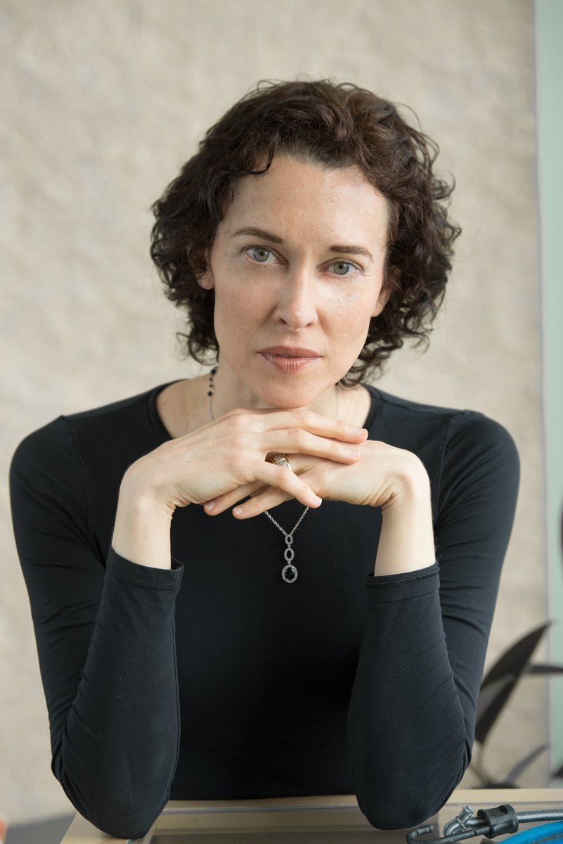 BioMaterSci's tweet photo. We would like to thank Professor Jennifer Elisseeff @JHElisseeff for her hard work leading Biomaterials Science over the last few years, especially her commitment to encouraging more junior colleagues and emerging investigators in our community. Thank you! https://t.co/IwZGPT4Dau