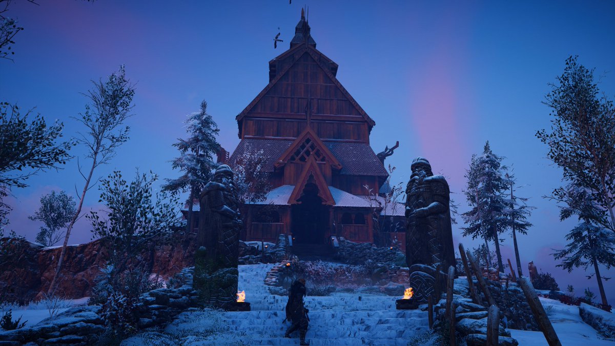 Before diving into Saxon fashion, a note on this tall building seen in Norway. It's in fact a Christian stave church, which were apparently built from the 12th century on.The real-life photo shows a reconstitution of an actual place of worship, way more modest in structure.