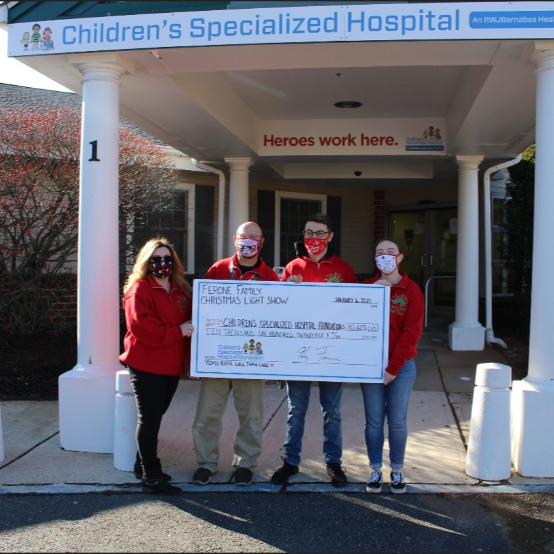 ChildrensSpecNJ's tweet photo. The Ferone Family of Toms River presented CSH with a check for over $10,000 raised through their annual Christmas Light Show!
We can’t thank you enough for your generosity and commitment to supporting our Long Term Care services.
#forthekids
#CSHStrong https://t.co/HRNmGAgShY