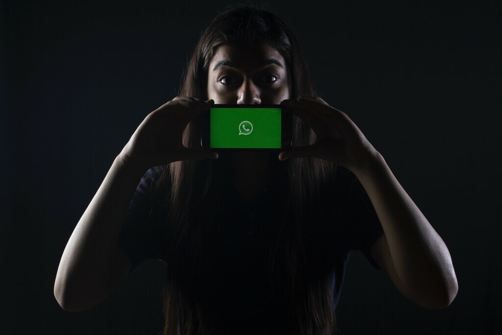 applesferaRSS's tweet photo. Facebook avisa, pronto recogerá todos los datos que WhatsApp extrae de nuestros dispositivos https://t.co/ukHjhdeiLp https://t.co/23EWCQMHEL