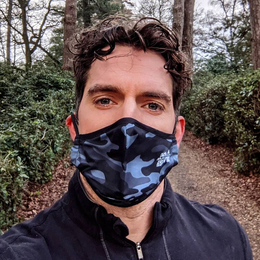 brthewitcher's tweet photo. 📸: Henry Cavill, intérprete de Geralt, apareceu no instagram e nos atualizou a respeito de sua lesão:

"(...) usando meu exercício diário para fazer minha primeira corrida desde minha lesão no tendão! Não foi rápido mas certamente foi um passo importante na minha recuperação." https://t.co/Oy161GBW5A