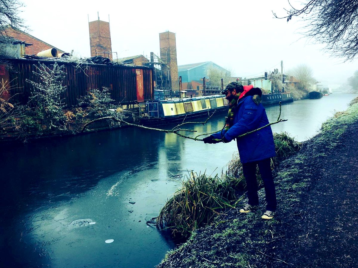 illdoitanyway's tweet photo. Freezing fog & haw frost along the #DelphLocks today #WinterWalks #BlackCountry #BrierleyHill https://t.co/l7X61Xi28X