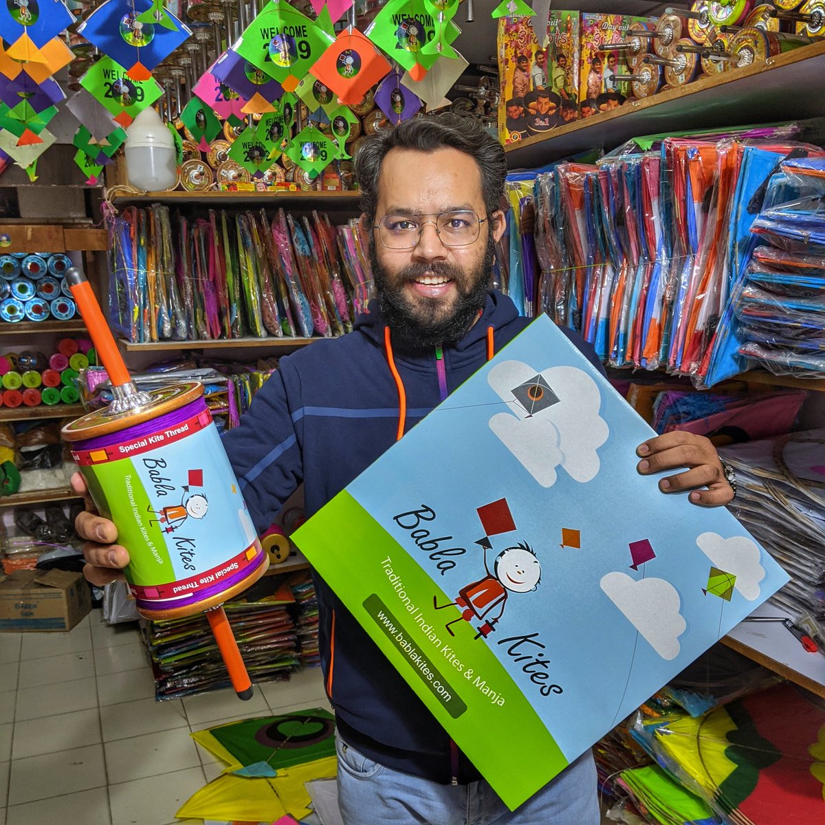 AmitHPanchal's tweet photo. Finally, Done with the #Uttarayan Shopping from @BablaKites, one of the oldest kite shops in Ahmedabad, Vastrapur (before in Raipur). 🪁🪁

Because of Night Curfew in #Ahmedabad, It's impossible to visit Tankshal or Raipur on #KatalNiRaat for Kites and Thread Shopping. 👍 https://t.co/A41cBOPJry