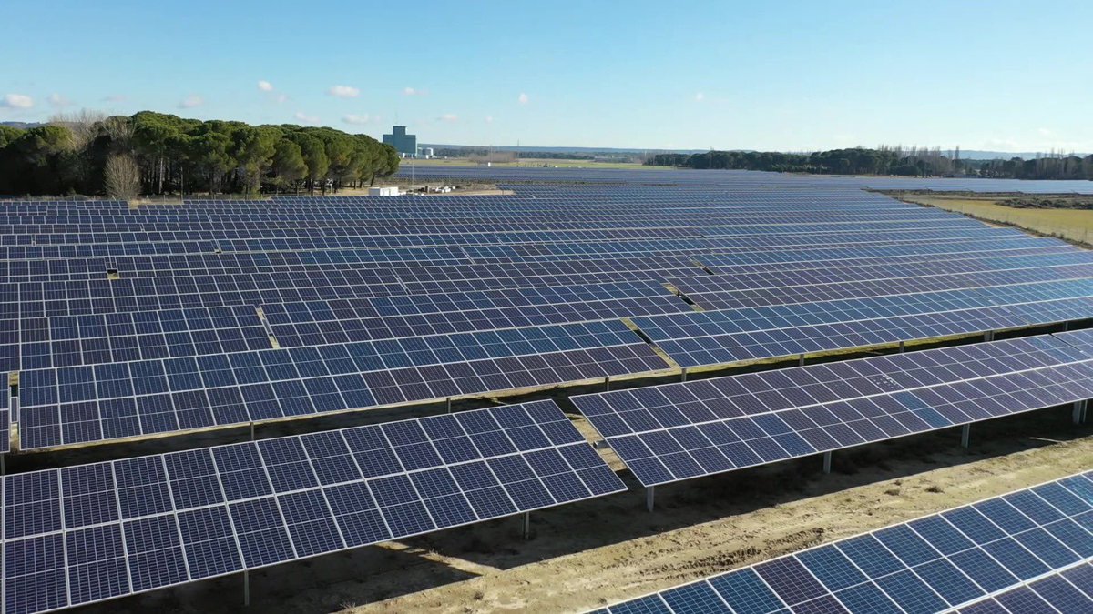 AdalRiosGil's tweet photo. Terminado parque de verdinales (Valladolid )15 Mw, finales de enero empezamos obra en Pontones ( Valladolid) 20 Mw https://t.co/vYnUJMPPYG