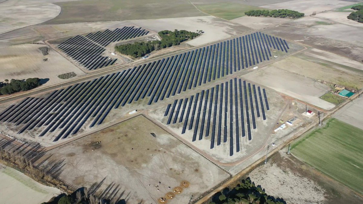 AdalRiosGil's tweet photo. Terminado parque de verdinales (Valladolid )15 Mw, finales de enero empezamos obra en Pontones ( Valladolid) 20 Mw https://t.co/vYnUJMPPYG