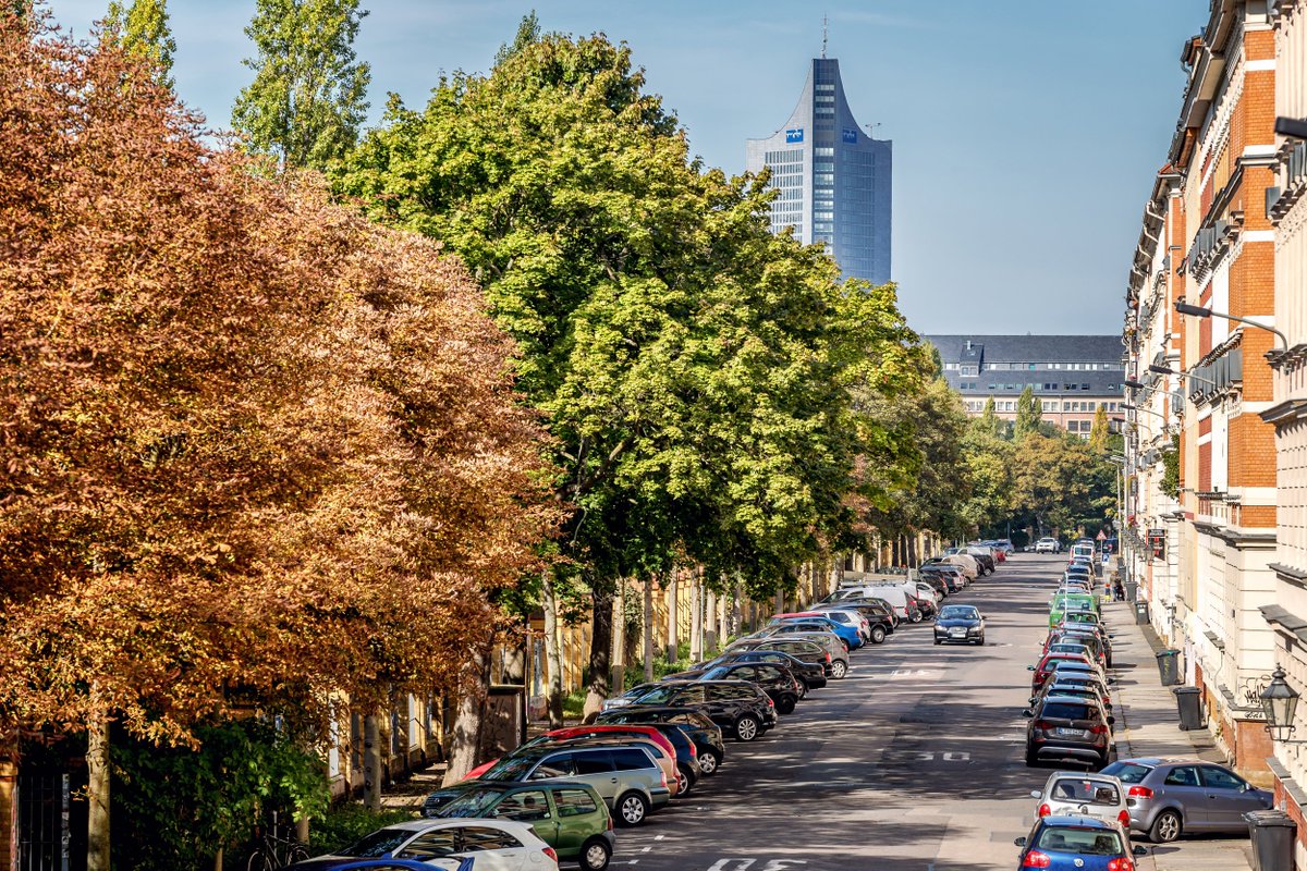 MelissaMarselle's tweet photo. Study in Leipzig finds a greater number of street trees close to the home may reduce the risk of depression. Research by @MelissaMarselle @AlettaBonn @BowlerDBear @idiv @UFZ_de 
Open-access: https://t.co/ipiO6K1LpL https://t.co/5ZrVgUJipB