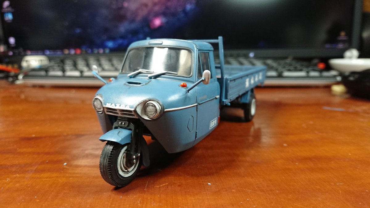 yu_kemuri's tweet photo. Mazda T2000 完成しました♪
元旦夜に発作的に組み始めて、三が日で終りたかったケド無理だったので、松の内モデリングつーことでw
ミラーのステーも折れない程度に三角形に削り込みました。
#arii #mazdat2000 #筆塗り https://t.co/YC5DjGIonP