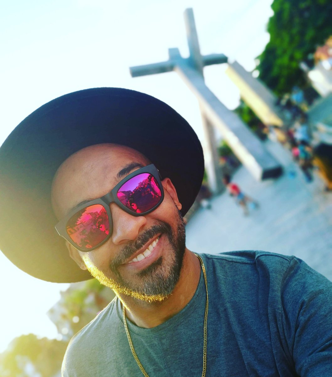 Que o dia seja iluminado!🙏🏽☀️