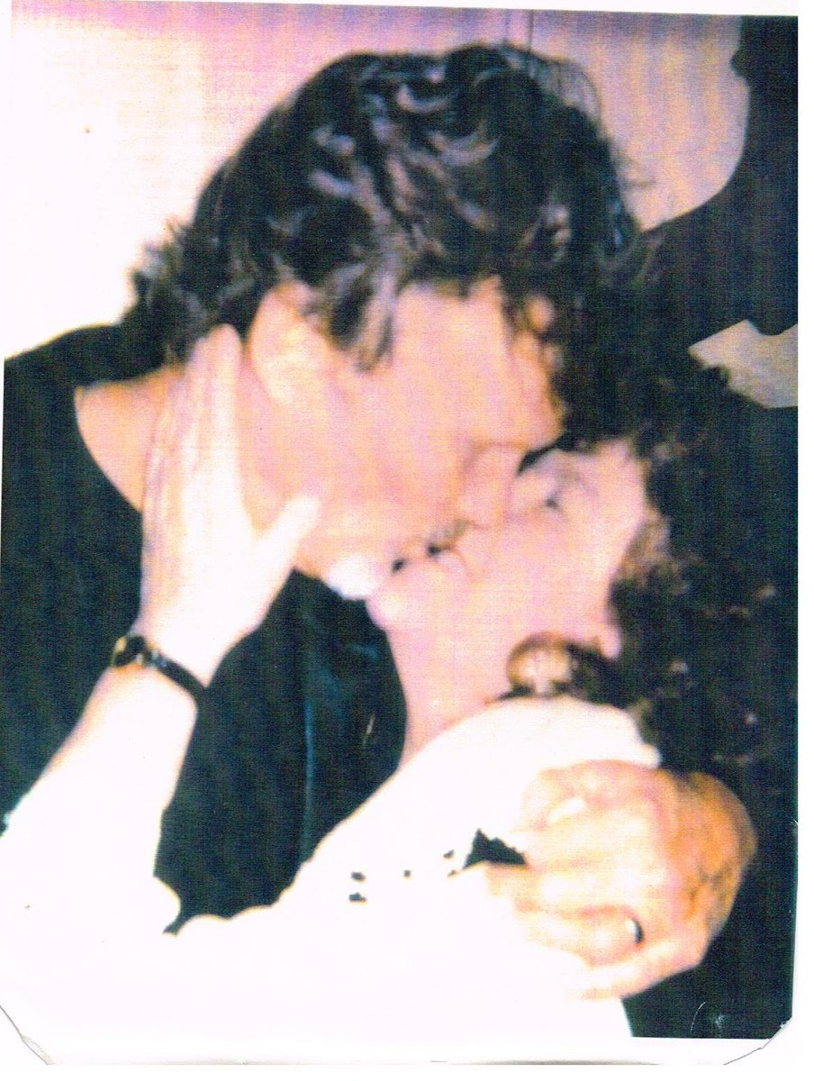 3olympiatheatre's tweet photo. Maureen &amp; Kris Kristofferson❤️ https://t.co/nzwxgwH1HT